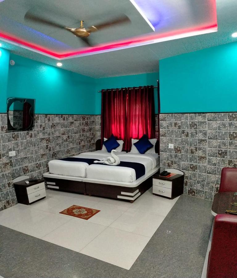 Hotel Bachchan Palace Varanasi Exterior photo