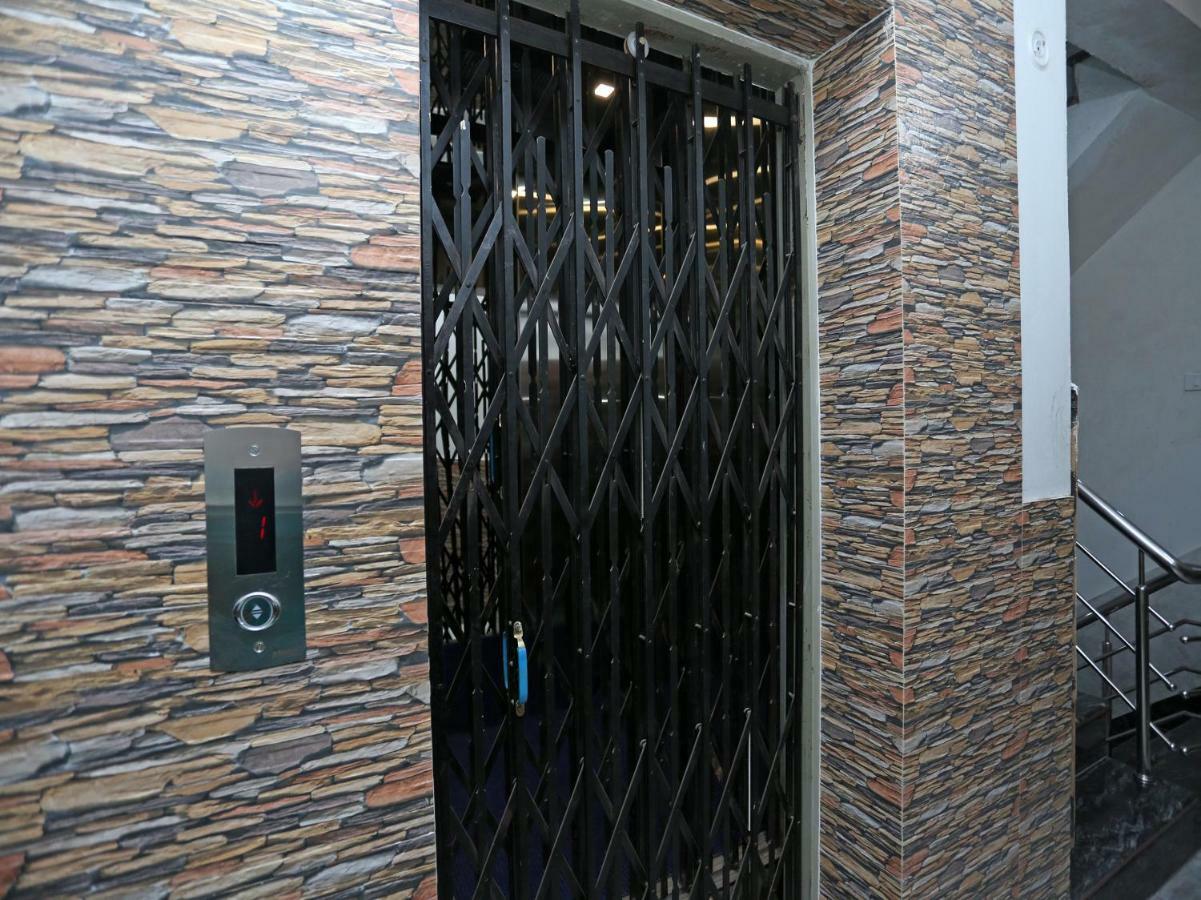 Hotel Bachchan Palace Varanasi Exterior photo