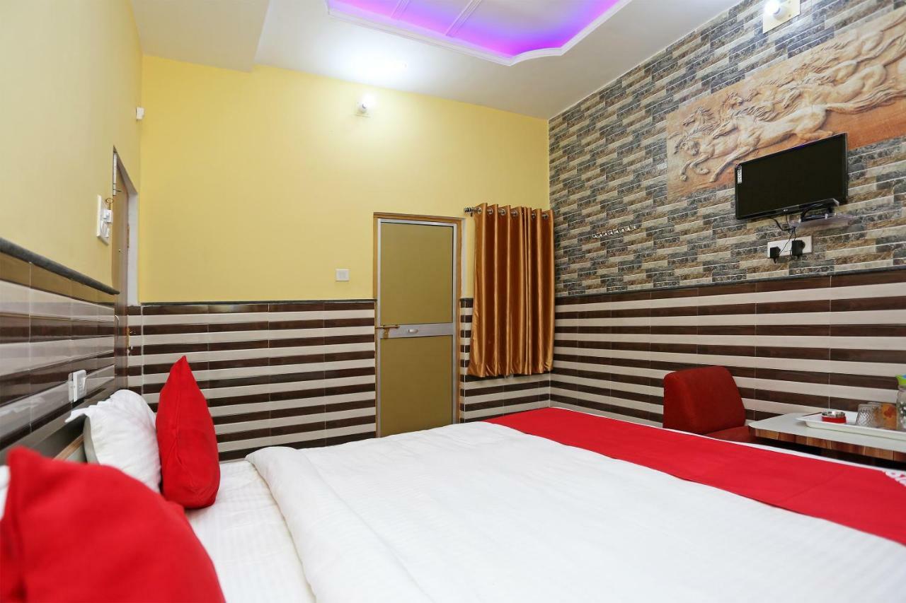 Hotel Bachchan Palace Varanasi Exterior photo