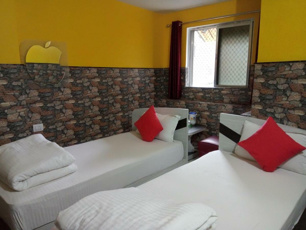 Hotel Bachchan Palace Varanasi Exterior photo
